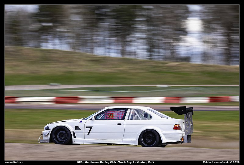 098A0216