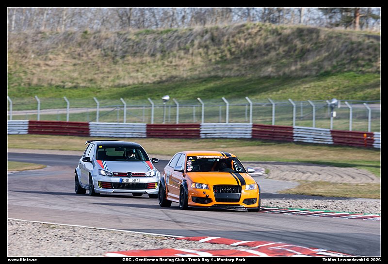 5C1A4833